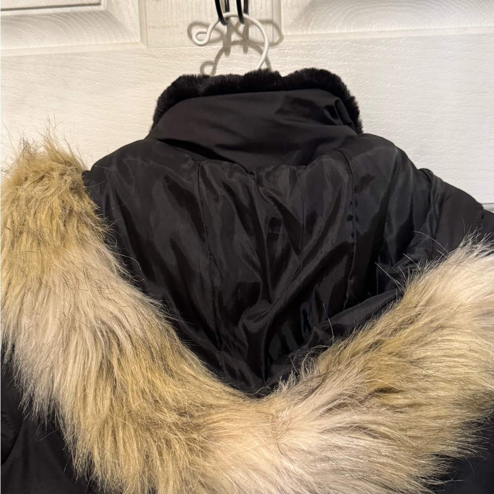 Aeropostale Black Puffer Jacket with Faux Fur Hood for Junior Girls Sz M - Picture 7 of 9